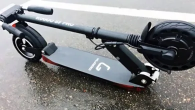 Обзор электросамоката Kugoo S3 - В этом обзоре рассмотрим Kugoo S3 от компании «Jilong». Мощность агрегата – 350 Вт. Он шустро разгоняется до 30 км/ч, проезжая до 25 км без подзарядки. Обзор электросамоката Kugoo S3