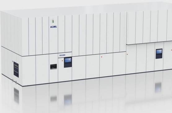 SK Hynix представит литографическую машину ASML High NA EUV в 2026 году - По информации корейского издания ZDNet Korea, компания SK Hynix планирует представить свою первую машину для литографии с высоким содержанием NA EUV в 2026 году. Это заявление было сделано представителями компании на техническом совещании, прошедшем 12 числа этого месяца. SK Hynix представит литографическую машину ASML High NA EUV в 2026 году