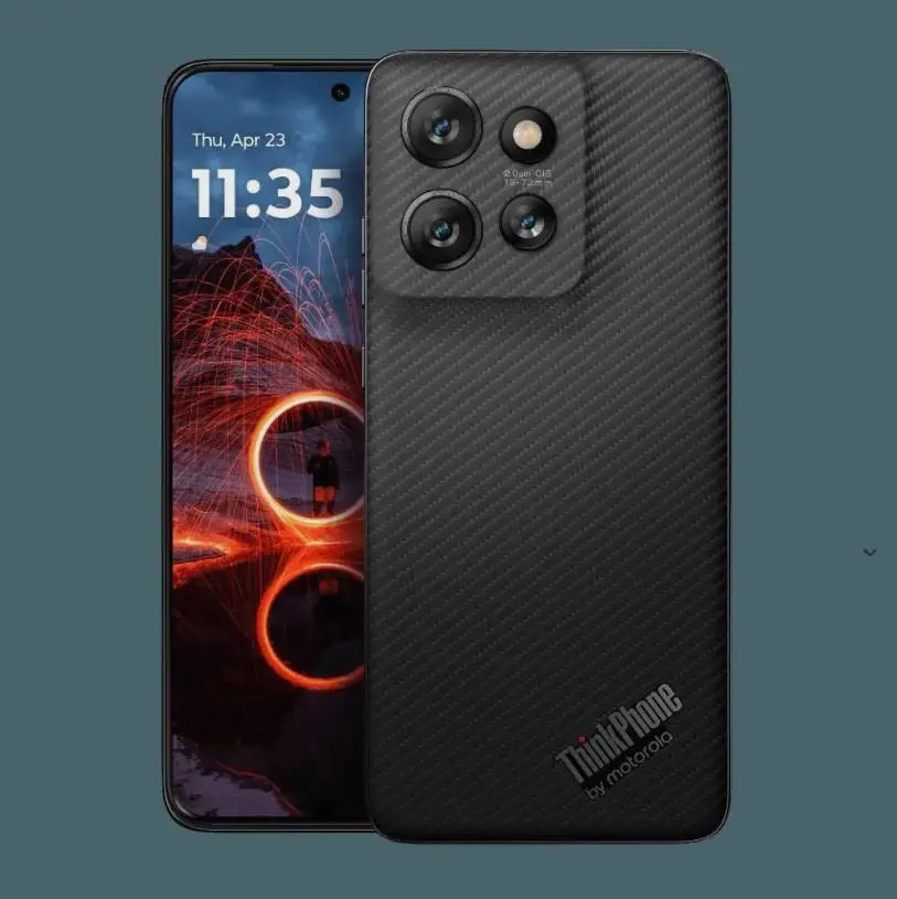 Motorola представила смартфон ThinkPhone 25 изготовленный из арамидного волокна - Motorola официально представила свой новый смартфон ThinkPhone 25, отличительной чертой которого стала задняя панель, изготовленная из арамидного волокна. Высокотехнологичное материал, известное своей прочностью и термостойкостью, покрывает не только заднюю часть устройства, но и область камеры, что придаёт телефону особую эстетику и защиту. Motorola представила смартфон ThinkPhone 25 изготовленный из арамидного волокна - Новости